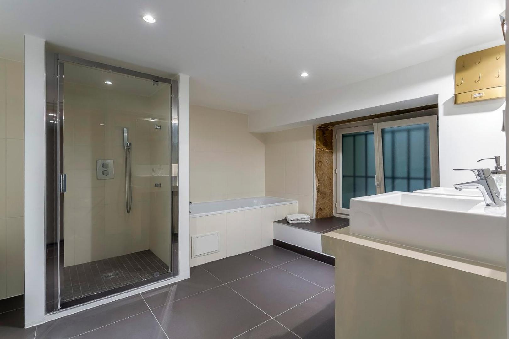 Charlie-Meublee Haut De Gamme-Duplex-260M2-Lyon 1 Екстериор снимка